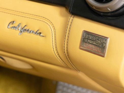 Used 2011 Ferrari California image 47