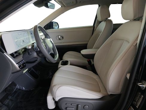 Certified 2023 Hyundai Ioniq 5 Limited w/ Cargo Package image 9