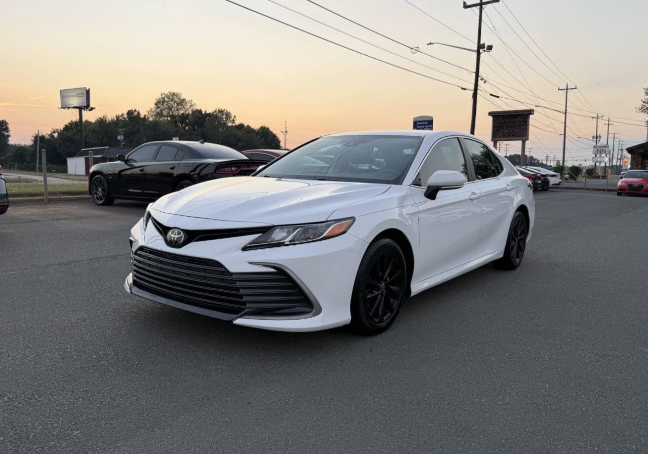 Used 2023 Toyota Camry LE w/ Convenience Package FWD image 3