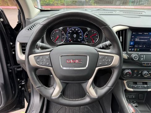 Used 2022 GMC Terrain Denali w/ Black Diamond Edition AWD/4WD image 20