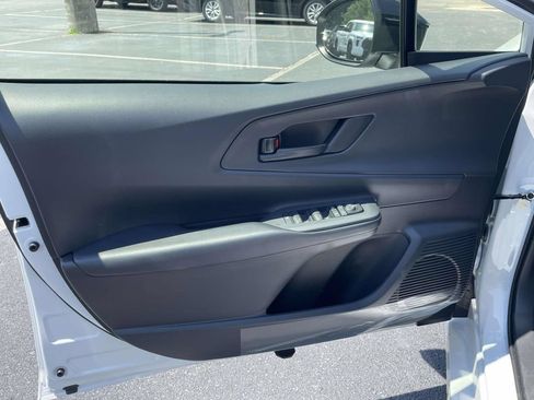New 2026 Toyota Prius Plug-In Hybrid FWD image 25