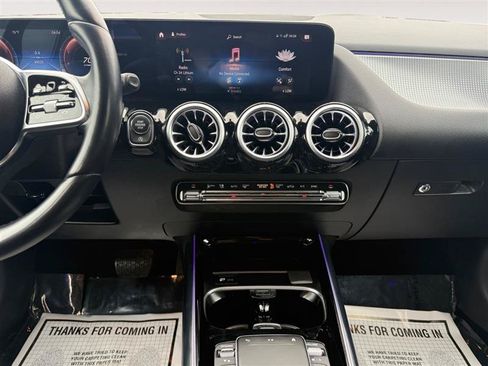Used 2022 Mercedes-Benz GLA 250 4MATIC w/ Premium Package Lite image 13