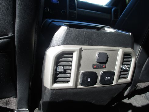 Used 2020 Ford F250 Lariat w/ Lariat Ultimate Package image 8