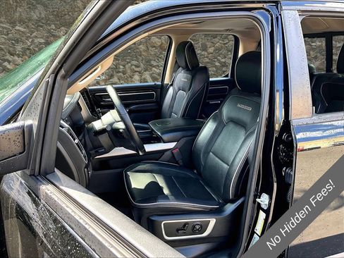 Used 2019 RAM 1500 Laramie AWD/4WD image 22