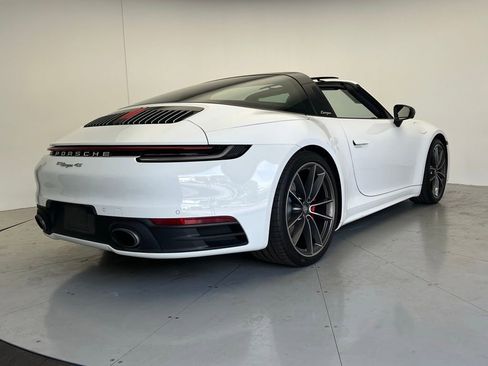 Used 2021 Porsche 911 Targa 4S image 22