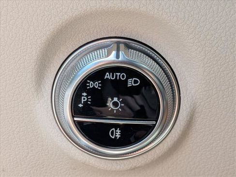 Used 2024 Mercedes-Benz C 300 4MATIC Sedan image 18