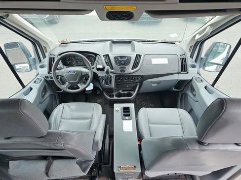 Used 2015 Ford Transit 150 XL image 17