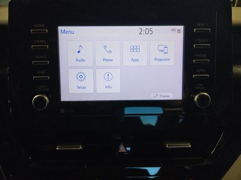 Used 2021 Toyota Camry LE image 25