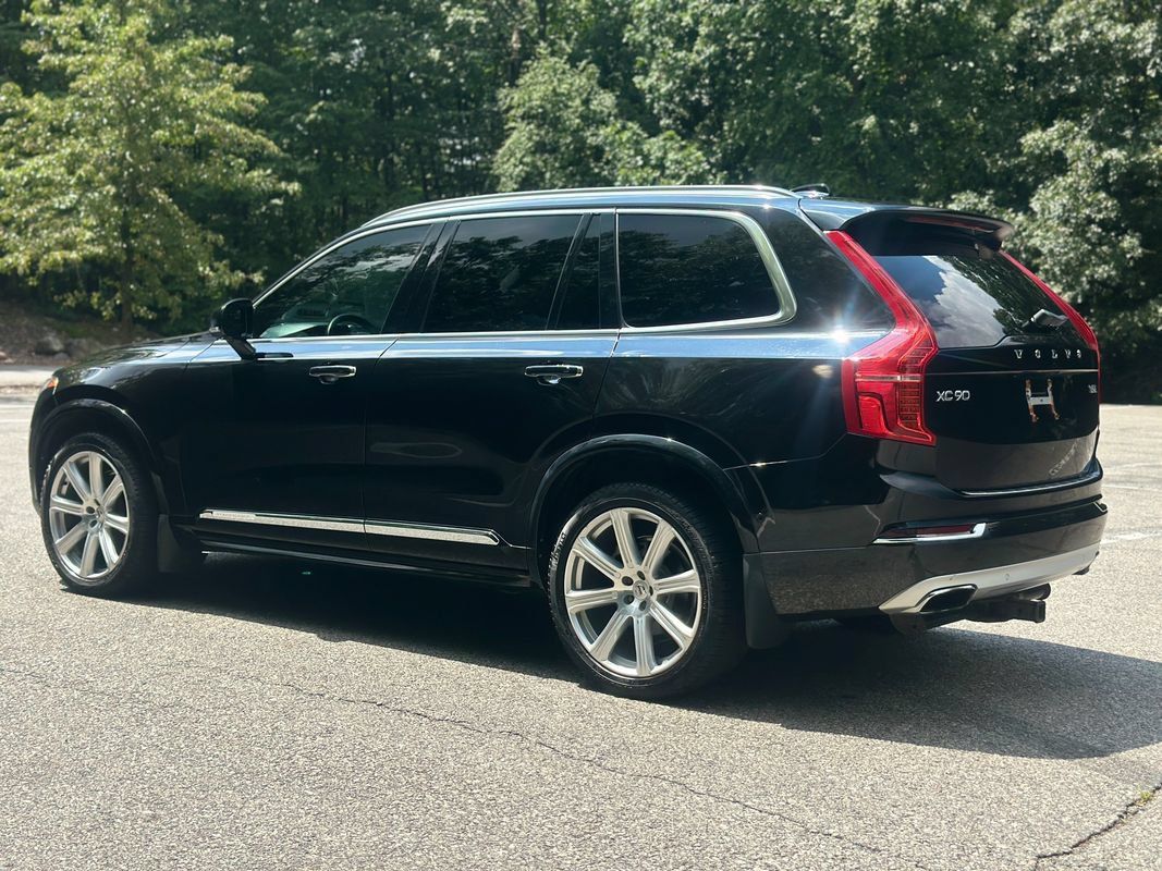 Used 2017 Volvo XC90 T6 Inscription w/ Vision Package AWD/4WD image 5