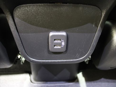 Used 2021 Chevrolet Equinox LT w/ LPO, Cargo Package image 24