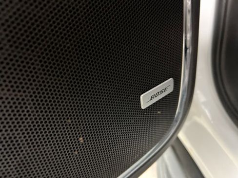 Used 2018 Chevrolet Tahoe LT image 25