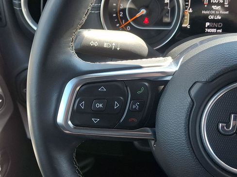Used 2018 Jeep Wrangler Unlimited Sahara AWD/4WD image 22