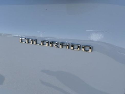Used 2024 Chevrolet Colorado Z71 image 14