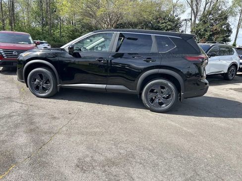 New 2026 Nissan Rogue SV FWD image 4
