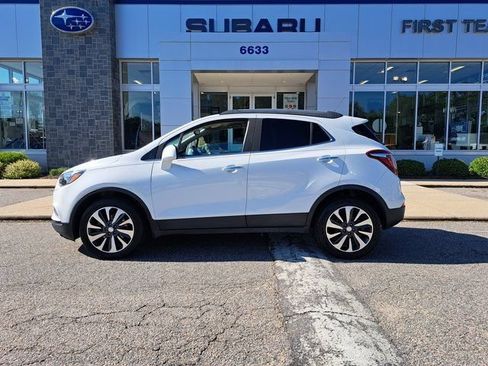 Used 2021 Buick Encore Preferred w/ Safety Package II FWD image 3