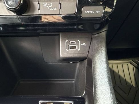 Used 2025 Jeep Compass Latitude AWD/4WD image 26