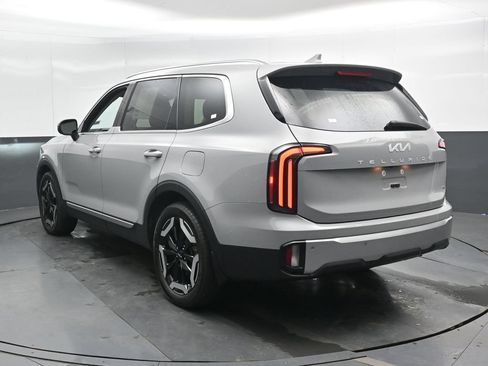 Used 2023 Kia Telluride EX AWD/4WD image 10
