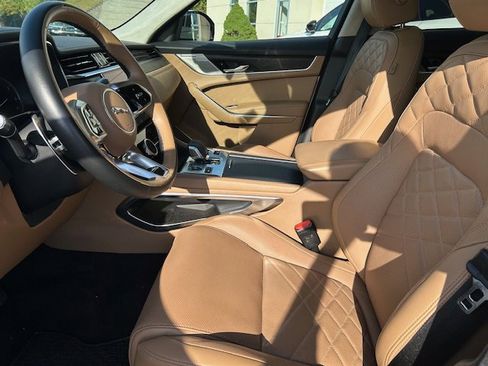 Certified 2022 Jaguar F-PACE S image 14