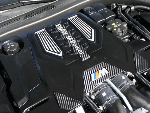 Used 2025 BMW M8 Competition w/ M Carbon Exterior Package AWD/4WD image 31