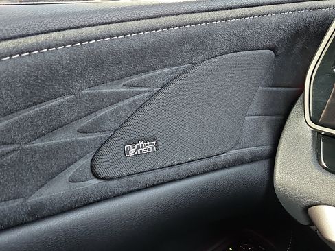 Used 2025 Lexus RX 450h Luxury w/ Convenience Package image 15