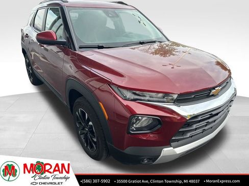 Certified 2023 Chevrolet TrailBlazer LT FWD image 2