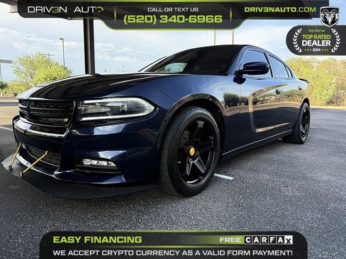 Used 2015 Dodge Charger SXT w/ Plus Group RWD image 3