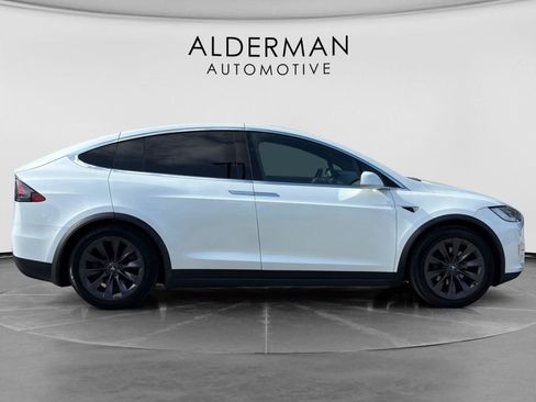 Used 2018 Tesla Model X 75D AWD/4WD image 6