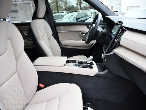 New 2026 Volvo XC90 B6 Plus w/ Protection Package Premier AWD/4WD image 31