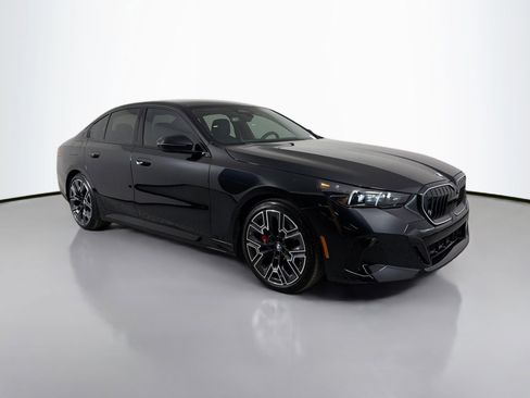 New 2026 BMW 530i w/ Executive Package image 3