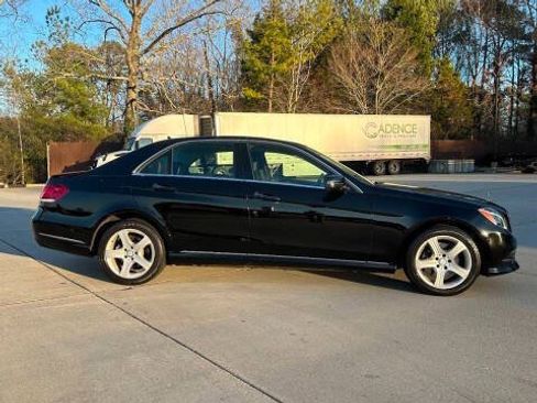 Used 2014 Mercedes-Benz E 350 Sedan image 11
