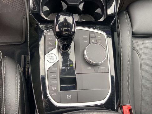 Used 2022 BMW X4 xDrive30i w/ Parking Assistance Package image 30