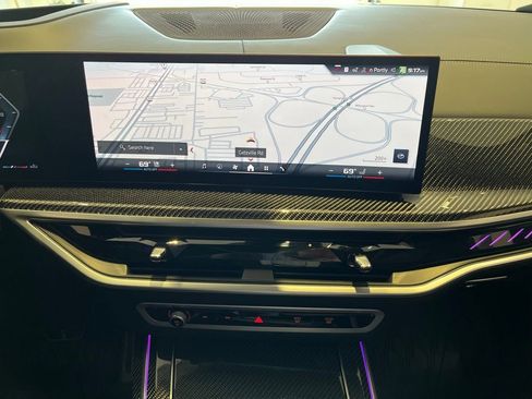 Used 2024 BMW X7 M60i w/ Executive Package image 46