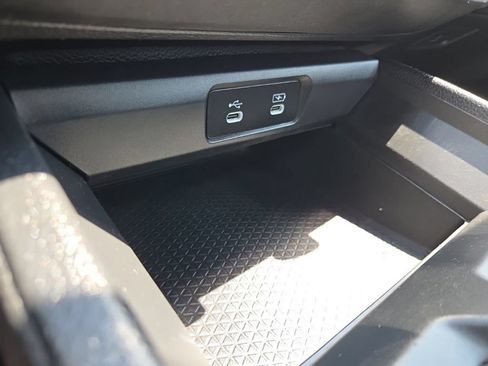 Used 2025 Honda Accord SE image 39