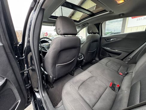 Used 2021 Chevrolet Malibu LT image 39