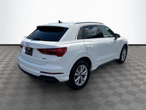 Certified 2025 Audi Q3 2.0T Premium w/ Convenience Package image 7