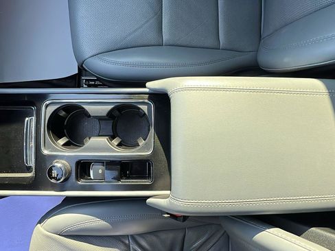 Used 2021 Lincoln Corsair AWD w/ Premium Package image 25