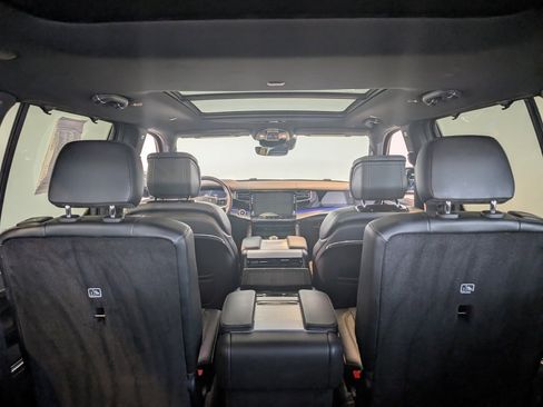 Used 2022 Jeep Grand Wagoneer Series I image 28
