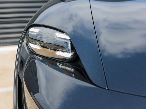 Certified 2021 Porsche Taycan 4S image 13