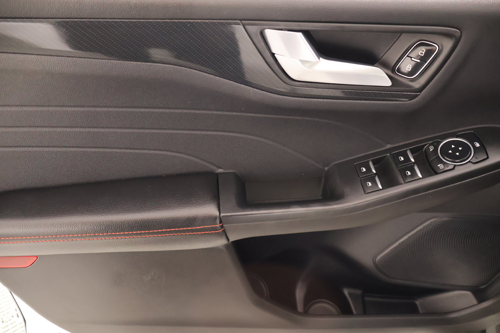 Used 2023 Ford Escape ST-Line FWD image 17
