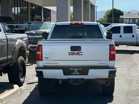 Used 2018 GMC Sierra 2500 Denali w/ Duramax Plus Package AWD/4WD image 42