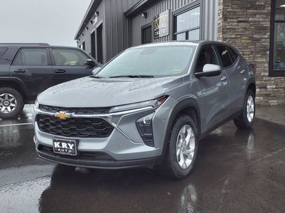 Used 2024 Chevrolet Trax LS w/ LS Convenience Package