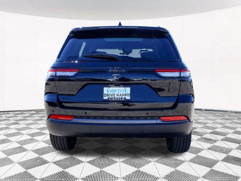 New 2026 Jeep Grand Cherokee Limited AWD/4WD image 13