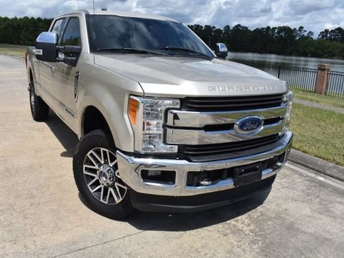 Used 2017 Ford F250 King Ranch AWD/4WD image 2