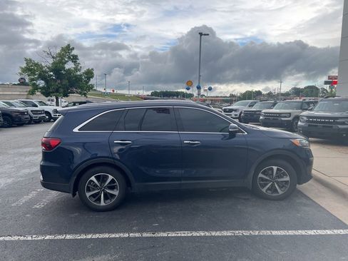 Used 2019 Kia Sorento EX FWD image 7