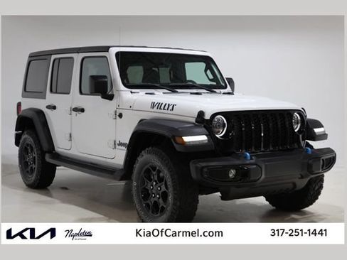 Used 2023 Jeep Wrangler Unlimited w/ 8.4" Radio Group AWD/4WD image 1