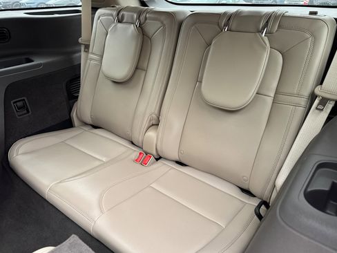 Used 2024 Lincoln Aviator Reserve w/ Equipment Group 201A image 15