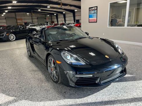 Used 2019 Porsche 718 Boxster S image 13