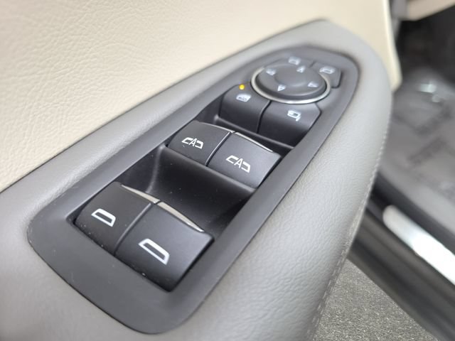 Certified 2024 Cadillac XT6 Premium Luxury w/ LPO, Floor Liner Package AWD/4WD image 26