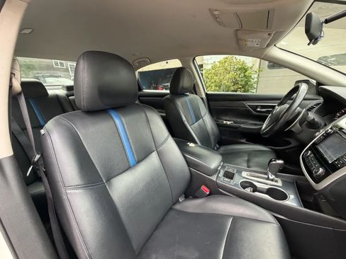 Used 2018 Nissan Altima 2.5 SR w/ SR Special Edition FWD image 39