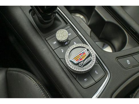 Used 2020 Cadillac XT6 Premium Luxury image 45